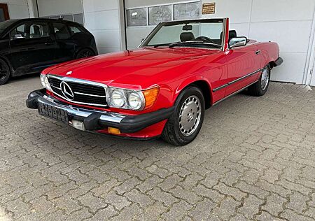 Mercedes-Benz SL 560 Sehr gepflegt - Oldtimer - Tüv Neu !!!