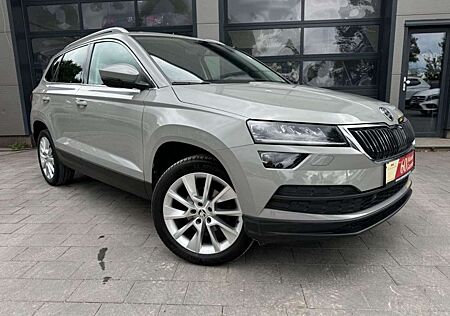 Skoda Karoq Style *1.Hand* Service neu*ACC*Kamera