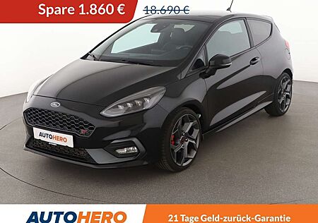 Ford Fiesta 1.5 EcoBoost ST*NAVI*LED*PDC*SHZ*SPUR*PANO*