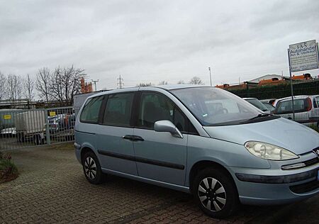 Peugeot 807 135 Esplanade