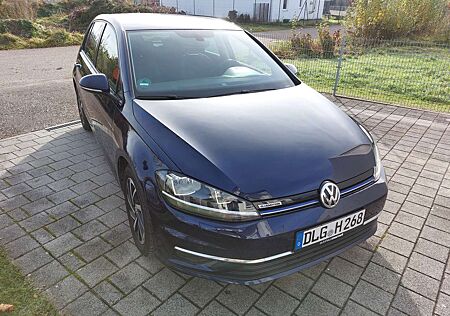 VW Golf Volkswagen 1.5 TSI ACT Join, AHK, Sitzh., 8 x Alur.
