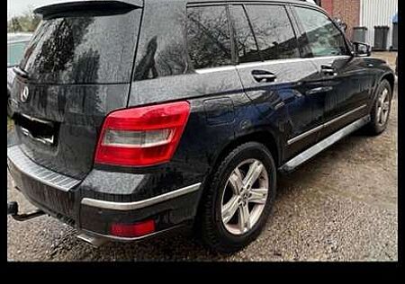 Mercedes-Benz GLK 220 CDI DPF 4Matic BlueEFFICIENCY 7G-TRONIC Edition 1