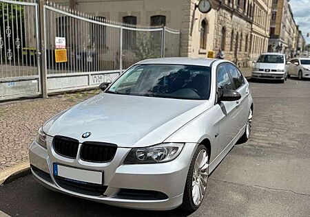 BMW 320i 320