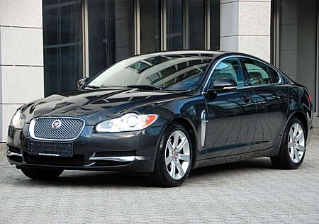 Jaguar XF 3.0 V6 Diesel Luxury| XENON| NAVI| LEDER| KAM