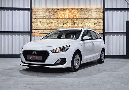 Hyundai i30 cw Pure/1.Hand/Klima/EURO6/TÜV-NEU