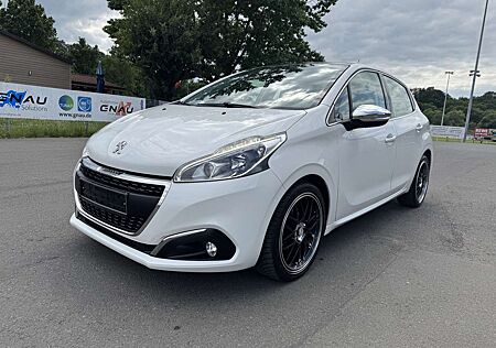 Peugeot 208 Allure 1.6 BlueHDi Euro6 / LED