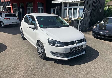 VW Polo Volkswagen Team*TÜV/INSP NEU*PDC*SHZ*AUX*ALU17*ALLWETTER*