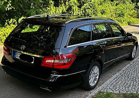 Mercedes-Benz E 200 T CDI BE Lederausstattung Garagenfahrzeug