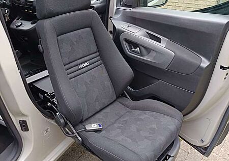 Citroën Berlingo Citroen Feel M/Rampe/E-Sitz für Einstieg/Behind.gerecht