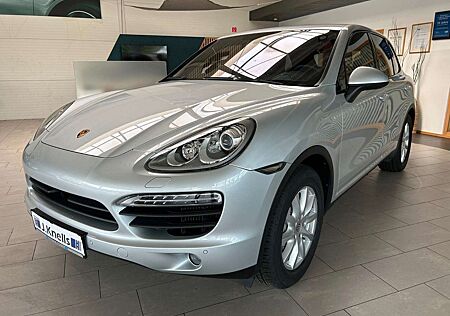 Porsche Cayenne S 4.2l V8/LUFT/BI-XENON/STANDH/1.HAND