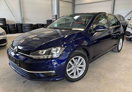 VW Golf Volkswagen VII Lim. Highline DSG ACC Navi Pano Kam LED