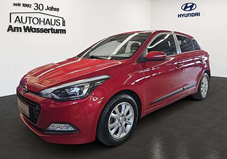Hyundai i20 1.0 Benzin Passion Klimaanlage PDC