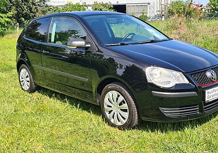 VW Polo Volkswagen *PDC*Klima*E-Fenster*E-Spiegel*Allwett*Isof*