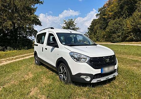 Dacia Dokker TCe 115 Stepway Celebration