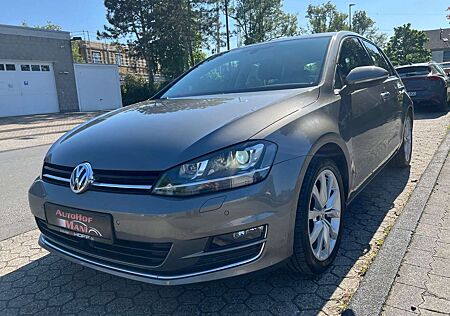 VW Golf Volkswagen VII Lim. Highline BMT/DSG/Bi-Xenon/PDC