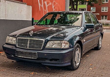 Mercedes-Benz C 180 C 180100tkm Klima*AUTOMATIK* SHD AHK TÜV NEU