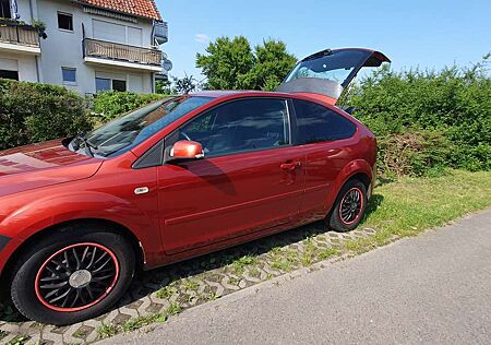 Ford Focus 1.4 FLH DA3Schräghecklimousine
