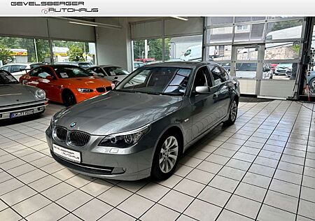 BMW 523 i Navi Xenon El. Heckklappe Klimaautom e-Sitze SD