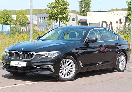 BMW 530 e xDrive Luxury Line Leder Navi Cam Xenon