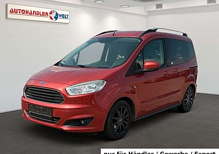 Ford Tourneo Courier Titanium