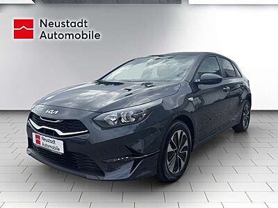 Kia Ceed / cee'd Silver 1.5 T-GDI Navi, Lenkrad+ Sitzheiz Kamera