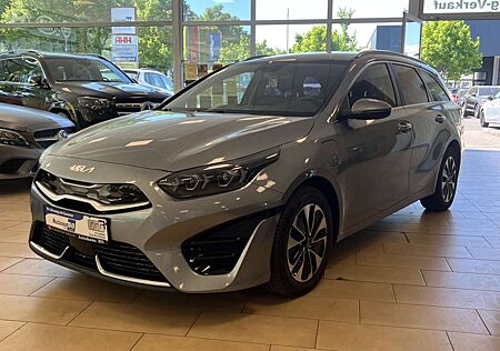 Kia Cee'd Ceed / Plug-in*ACC*Navi*SHZ*DAB*R.Cam*LED*CarPlay