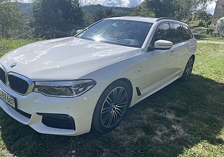 BMW 530d 530 xDrive Touring Aut. M-Pakket