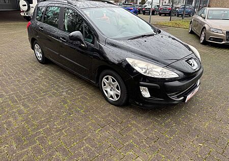 Peugeot 308 Tendance, lückenlos Scheckheftgepflegt bei Peug