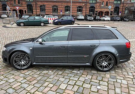 Audi RS4 A4 Avant Avant