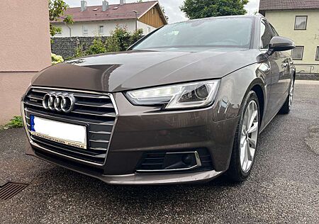 Audi A4 sport Avant 2.0 TDI quattro