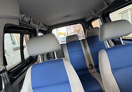 VW Caddy Volkswagen 1.9 TDI Life (7-Si.)