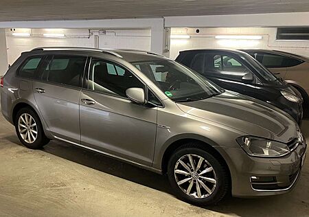VW Golf Variant Volkswagen 1.6 TDI BlueMotion Technology DSG Tre