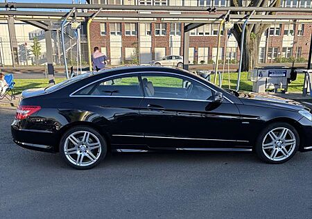 Mercedes-Benz E 250 CGI BlueEfficiency (207.347)
