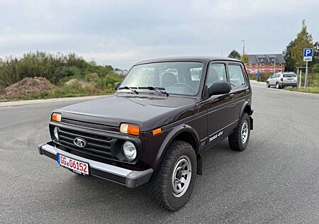 Lada Taiga 4x4 *1.HAND+SEHR GEPFLEGT*