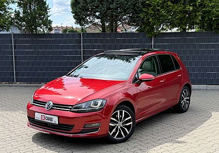 VW Golf Volkswagen VII Lim. Highline DSG PANO STANDHEIZUNG LED
