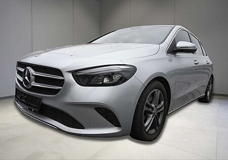Mercedes-Benz 220 4Matic 2.0 190 7-GANG DCT