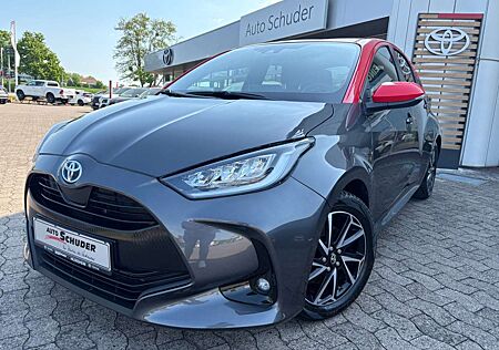 Toyota Yaris Hybrid Tokyo Spirit **WENIG KILOMETER**