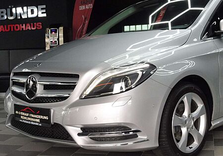 Mercedes-Benz B 200 Aut/Bi-Xenon/AHK/Navi/Park-Ass/Tempomat
