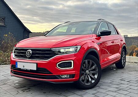 VW T-Roc Volkswagen Sport R-Line LED/Navi/ACC/Kamera/App