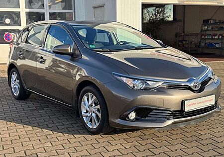 Toyota Auris 1.2 Turbo Design Edition