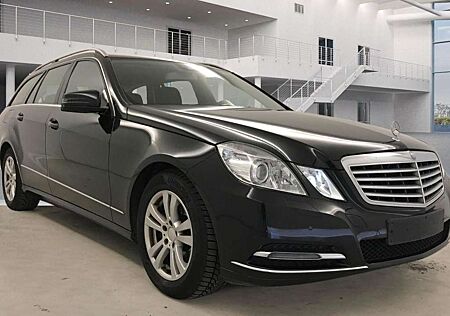 Mercedes-Benz E 220 CDI T Aut. Elegance Schiebedeach AHK Xenon