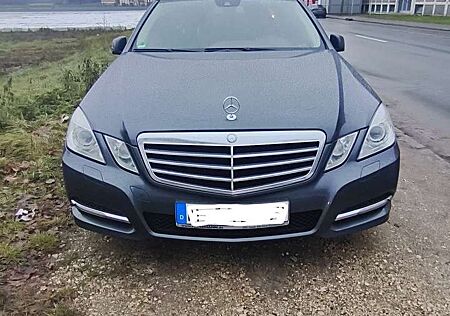 Mercedes-Benz E 200 CGI Avantgarde