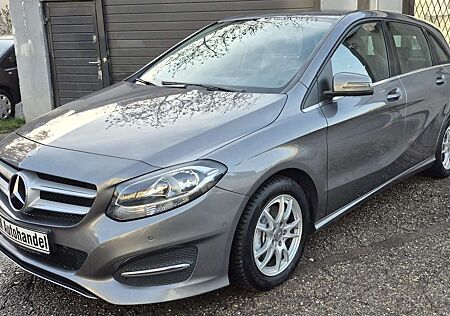 Mercedes-Benz B 180 Urban Kamera Sitzheizung Teilleder