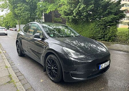 Tesla Model Y Long Range Dual Motor AWD