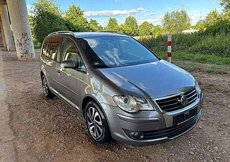 VW Touran Volkswagen United - Tüv-Asu NEU (07-2027)
