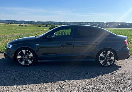 Audi A3 1.5 TFSI-S-Line/ Sportpaket/Abgasanlage