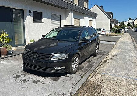 VW Passat Variant Volkswagen Trendline BlueMotion
