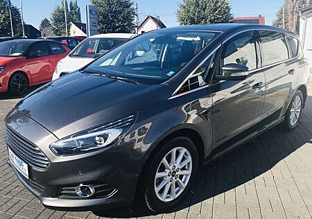 Ford S-Max 2.0EcoB.''Titanium''LED-SW,Navi,PDC
