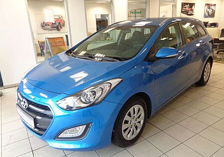 Hyundai i30 cw blue Trend/NAVI/KLIMA/SCHECKHEFTGEPFLEGT