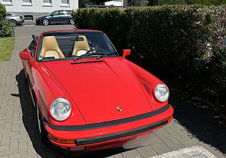 Porsche 911 Carrera Cabriolet